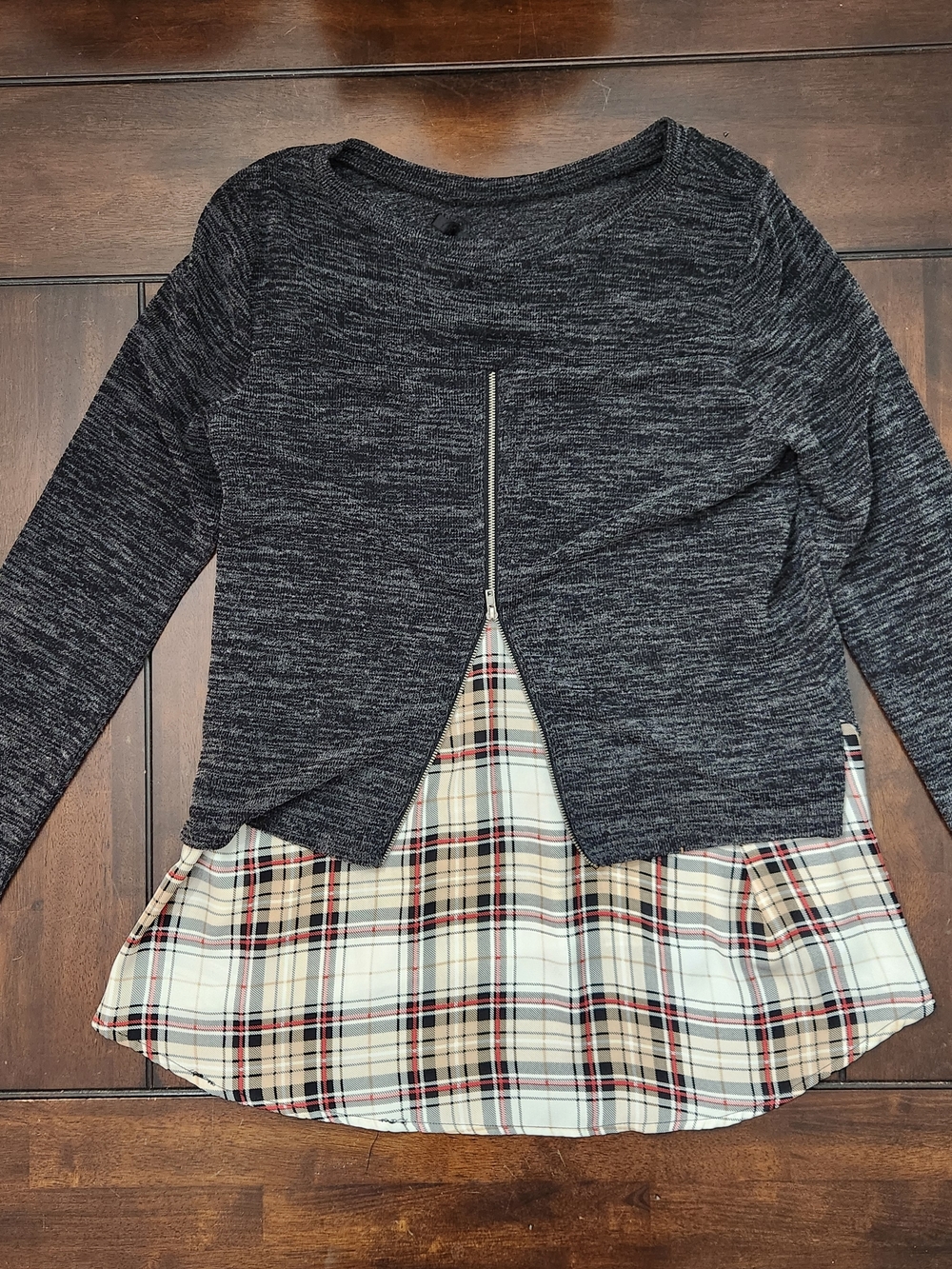 Doe & Rae Black Marled Knit Top with Back Zipper